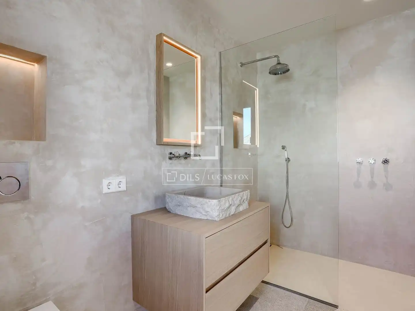 Bathroom of Houses for sale in Artà  with Air Conditioner, Heating and Private garden