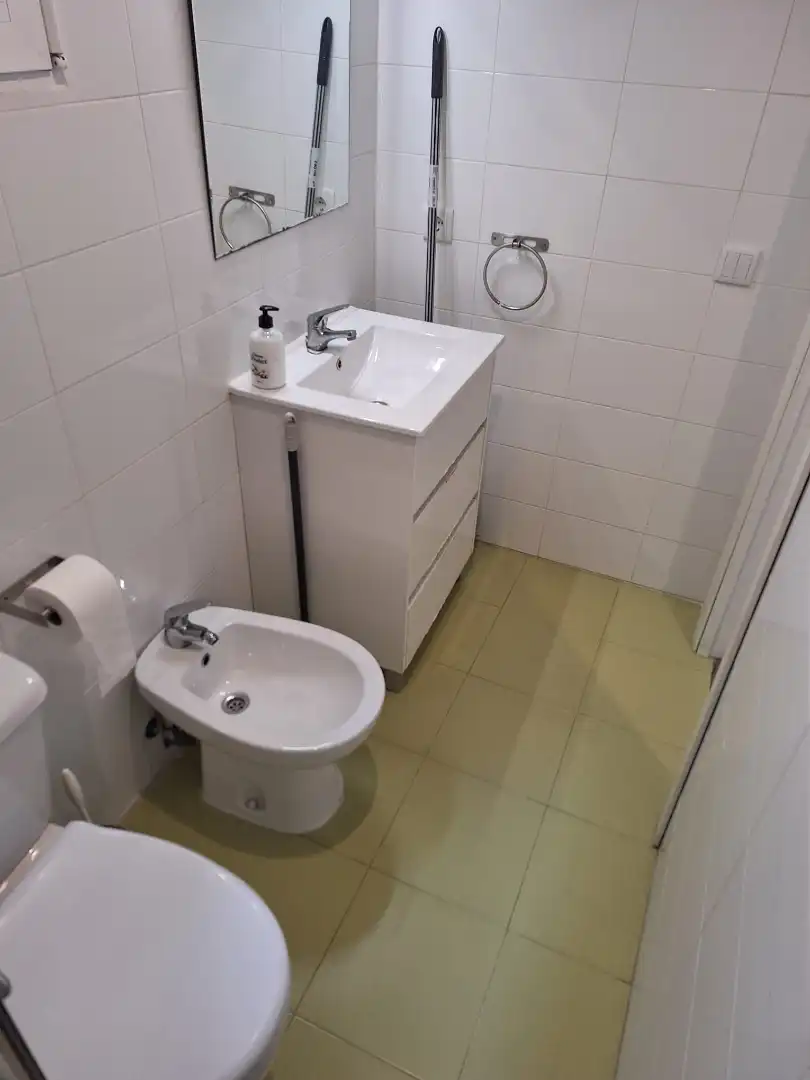 Dachboden zur Miete in Carrer del Poeta Llorente, Centro Ciudad