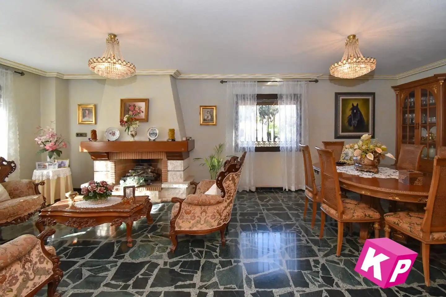 Menjador de Casa o xalet en venda en Elche / Elx amb Jardí privat, Terrassa i Traster