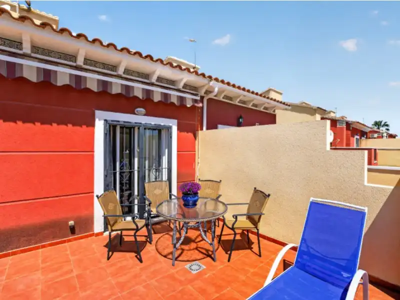 Casa aparellada amb terrassa en venda a Nueva Torrevieja - Aguas Nuevas, imagen 22