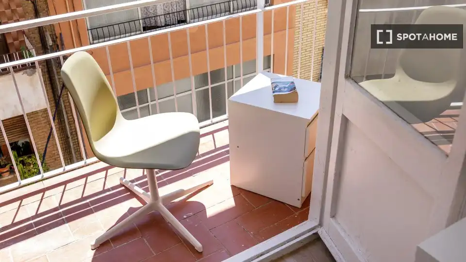 Piso de alquiler en Collblanc