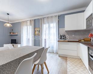 Kitchen of Apartment to rent in  Barcelona Capital  with Air Conditioner, Heating and Parquet flooring