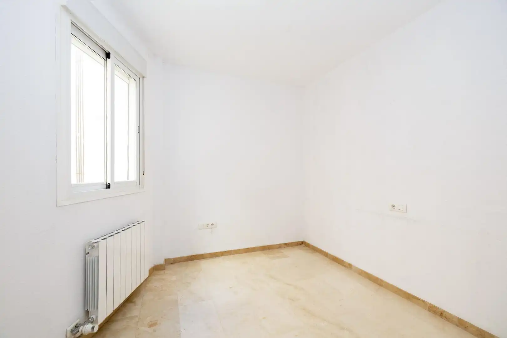 Piso en venta en Calle Aconcagua, 48, Camino de los Neveros - Serrallo