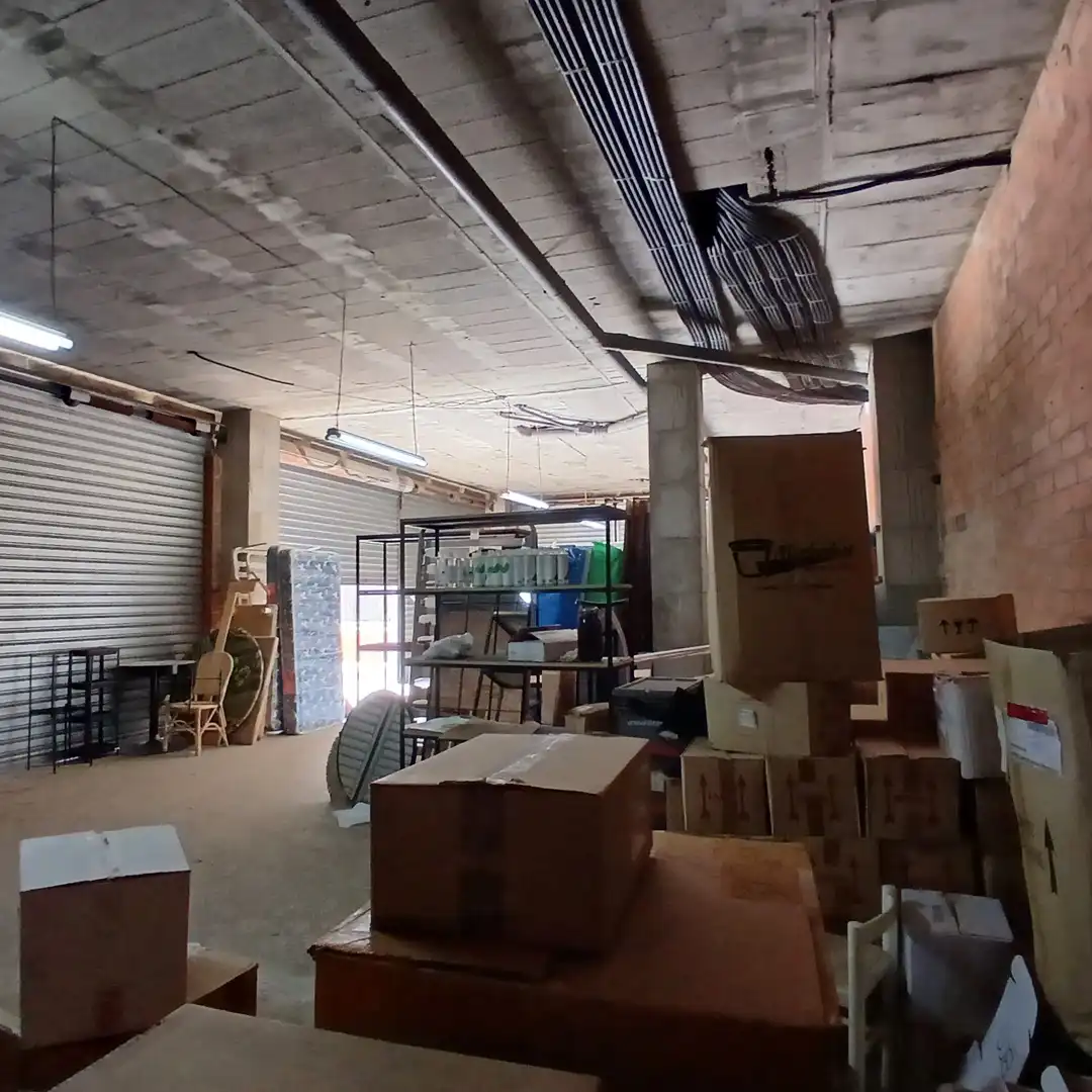 Local comercial en alquiler en Avinguda de Cubelles, imagen 4