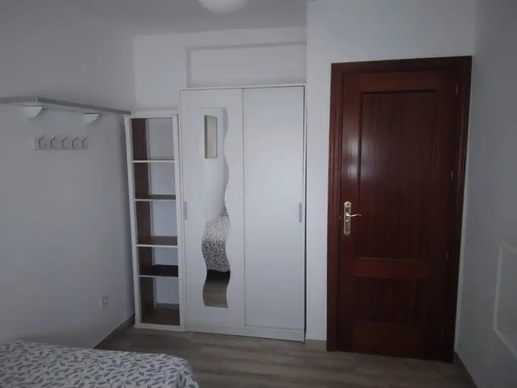 Flat with lift to rent in Calle Luz Casanova, imagen 17