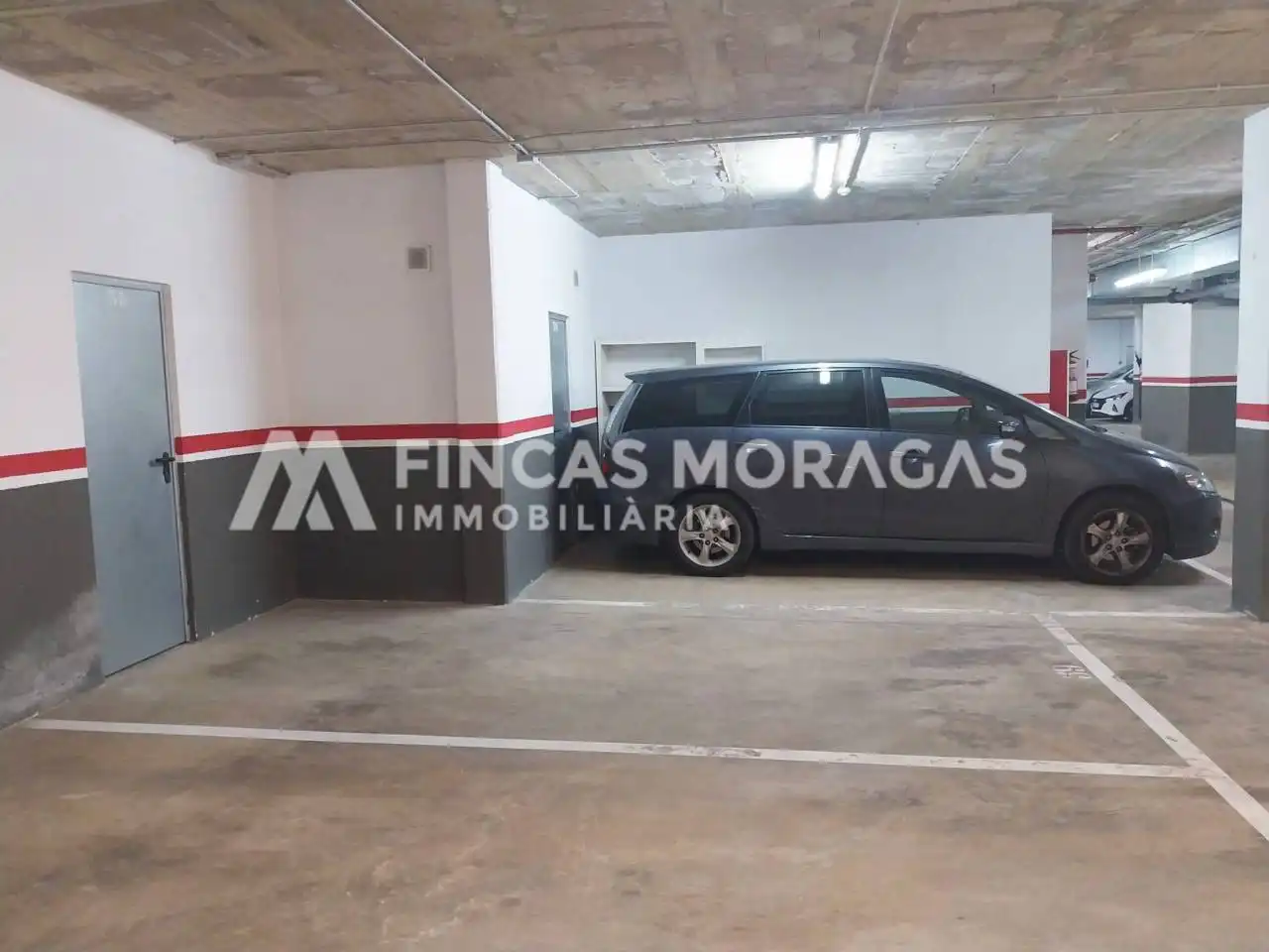 Individual en venta en Avenida Via Augusta