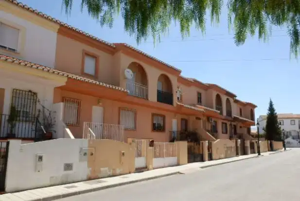 Casa adosada en venda a C/ Zulema, Híjar