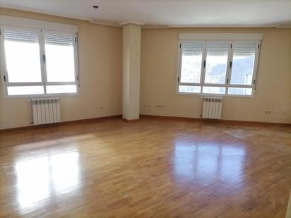 Living room of Flat for sale in Ponferrada  with Heating and Storage room