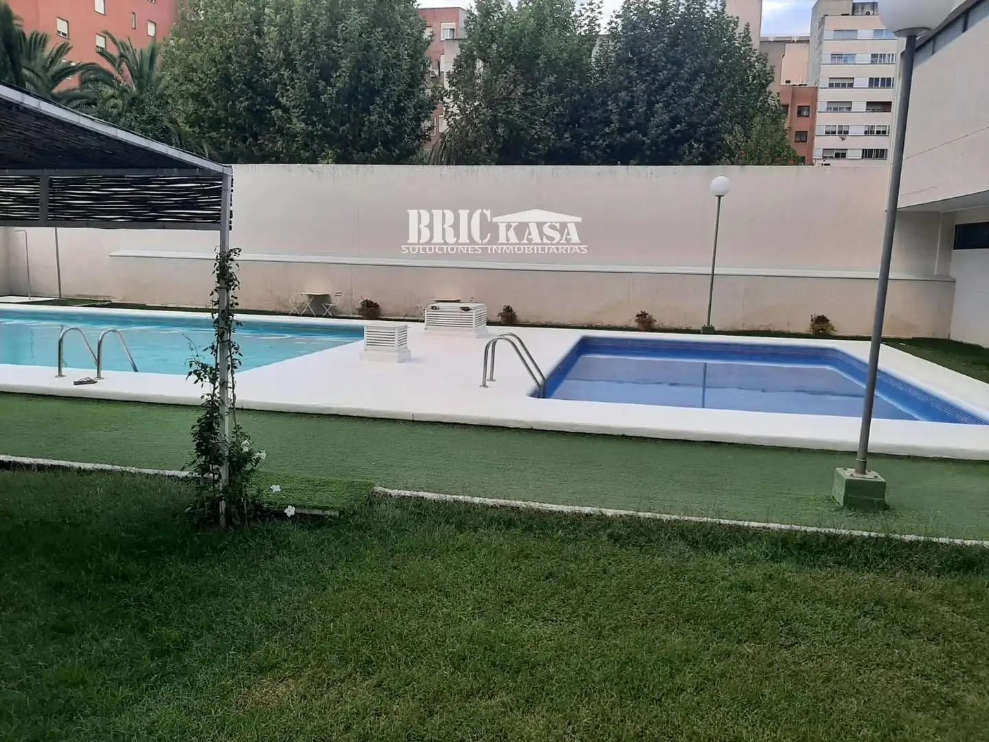 Schwimmbecken von Wohnung zur Miete in Cáceres mit Klimaanlage, Heizung und Schwimmbad