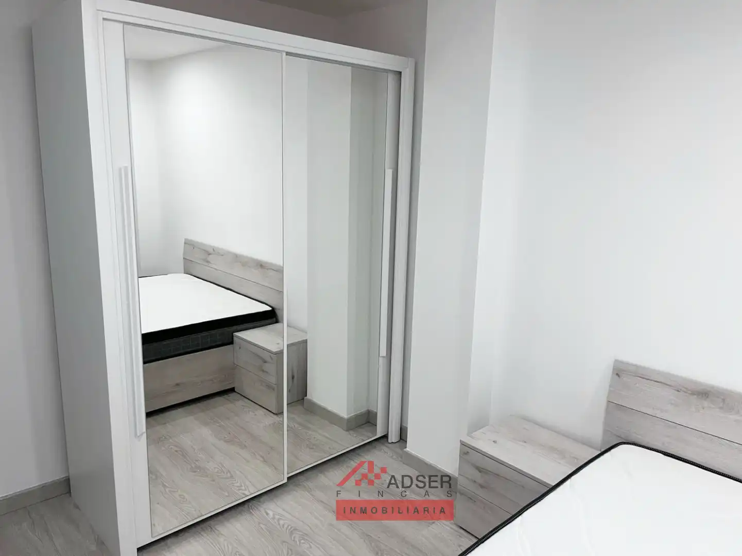 Schlafzimmer von Wohnung zum Verkauf in  Logroño mit Heizung, Parkett und Terrasse