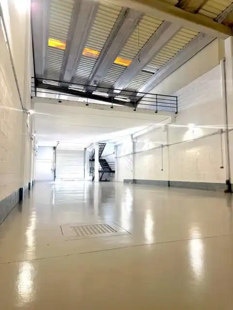 Nave industrial de alquiler en Marbella