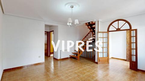 Foto 2 de Casa adosada en venda a Nuevo Cáceres, Cáceres