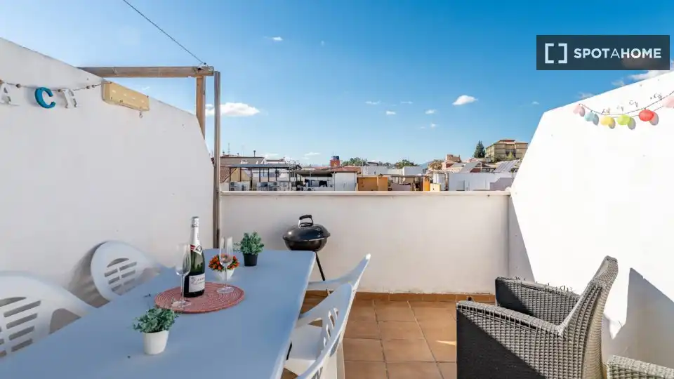 Habitació a Distrito Zeta - Recinto Ferial Cortijo de Torres