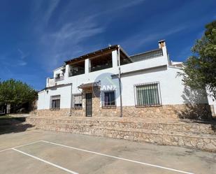 Vista exterior de Casa o xalet en venda en L'Olleria amb Aire condicionat, Calefacció i Jardí privat