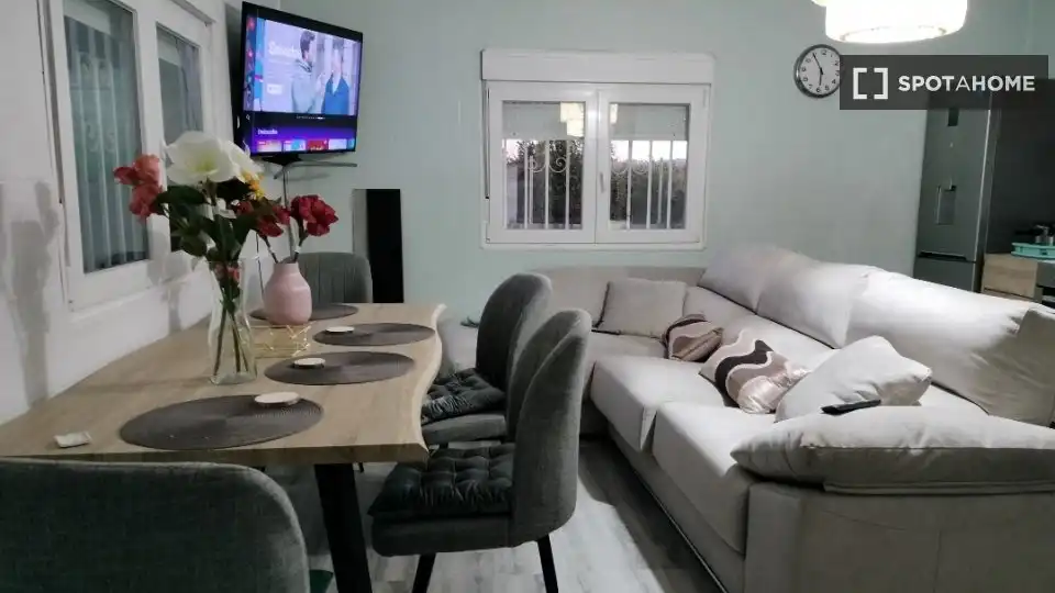 Living room of Flat for rent in Daimús  with Air Conditioner, Heating and Furnished