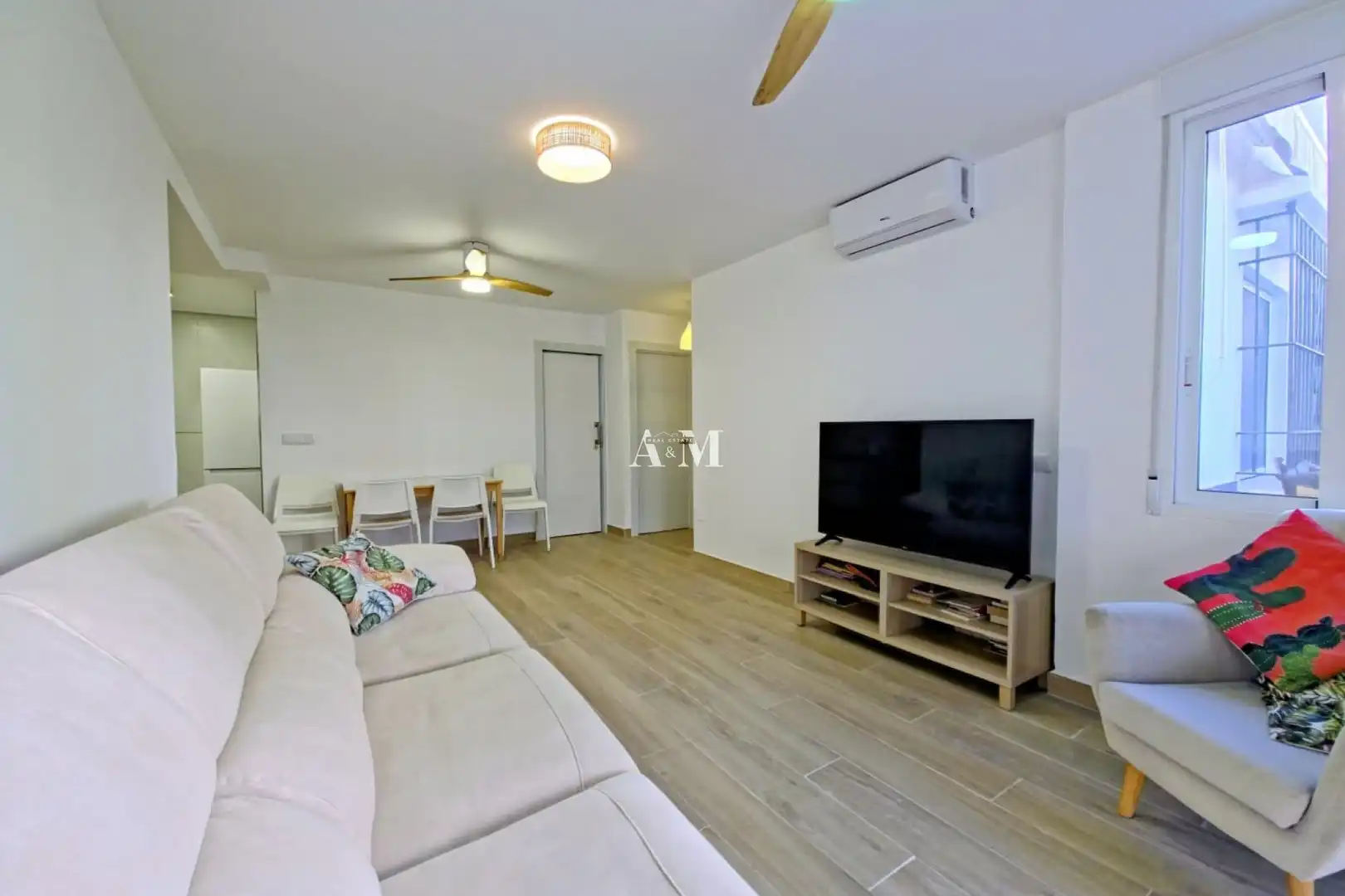 Living room of Ground floor for rent in Orihuela  with Air Conditioner, Heating and Private garden