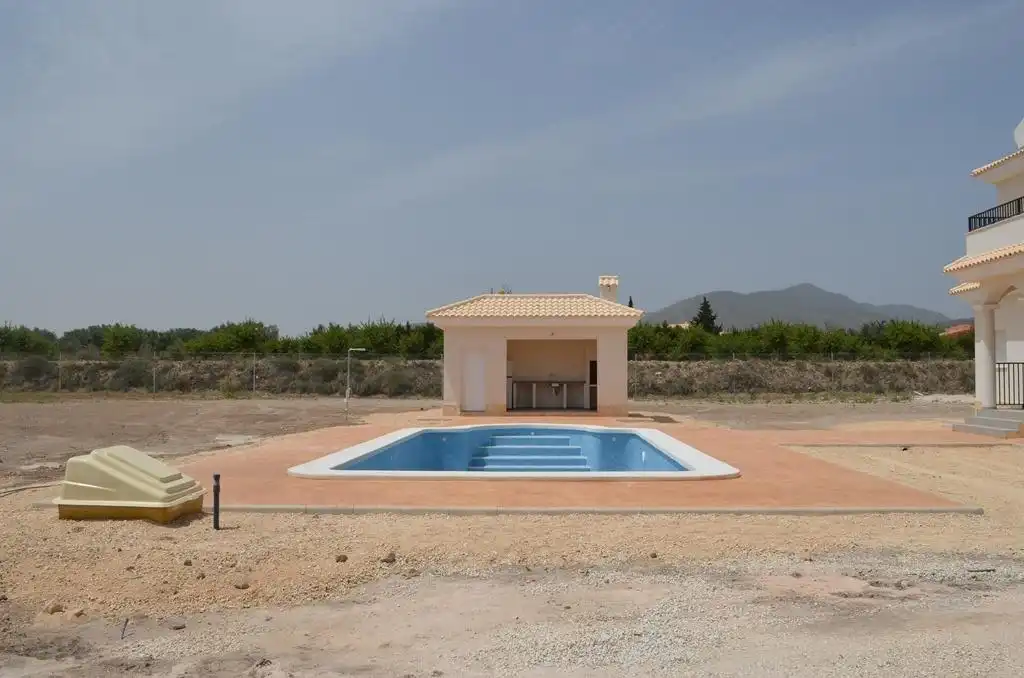 Chalet con piscina en venta en El Pinós / Pinoso, imagen 4