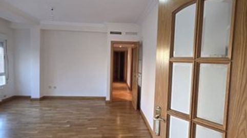 Photo 3 of Flat for rent in Calle Francisco Luján, Santa Marina, Badajoz Capital
