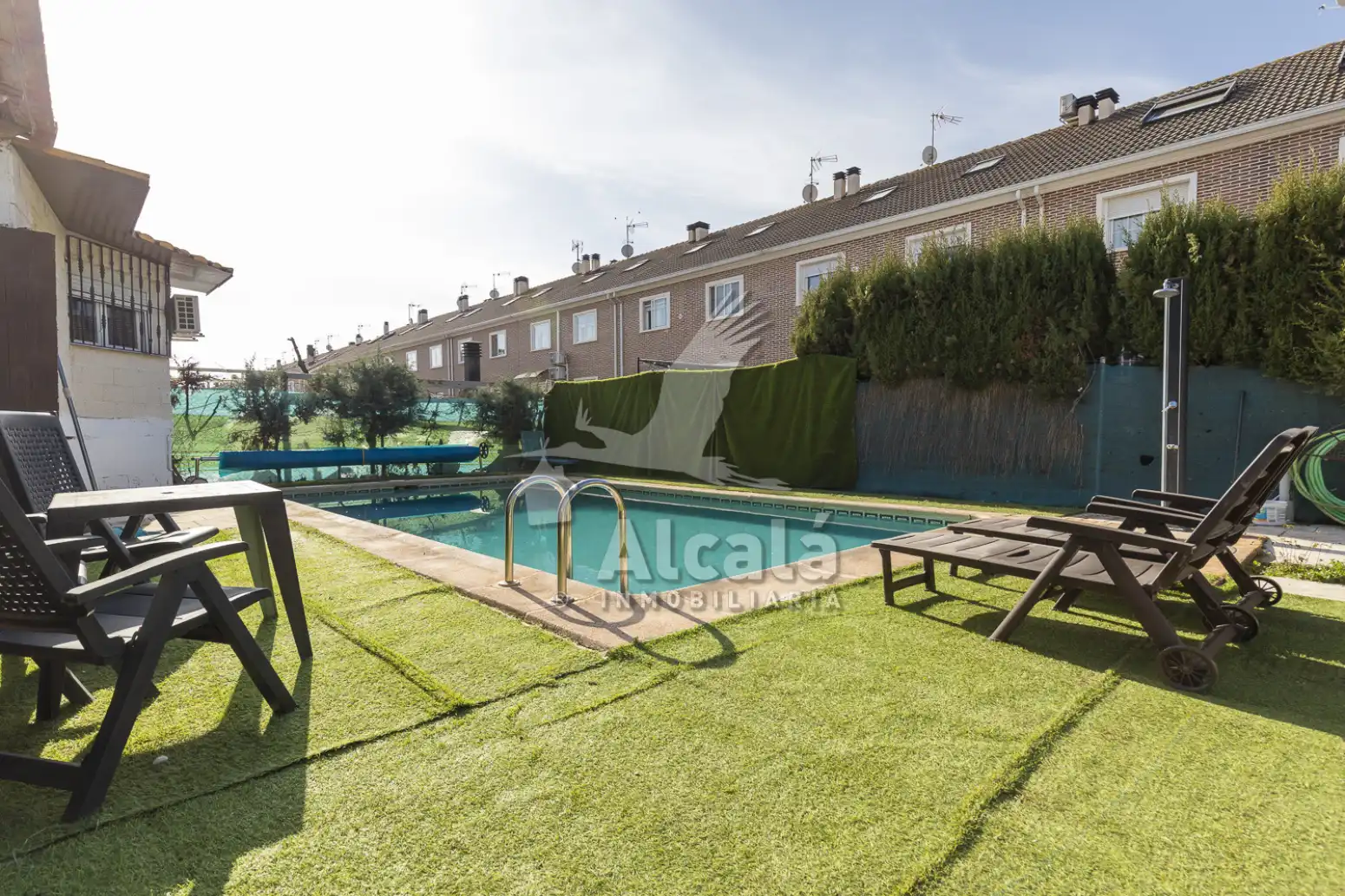 Piscina de Casa adosada en venta en Azuqueca de Henares con Aire acondicionado, Calefacción y Piscina