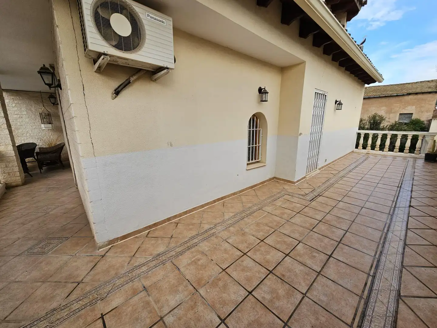 Casa adosada en venta en El Pinós / Pinoso