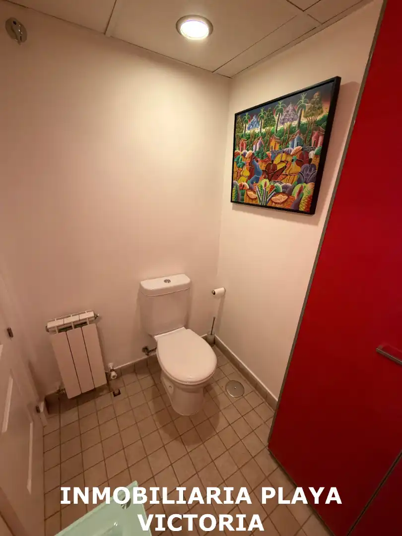 Bathroom of Flat for sale in Cádiz  with Air Conditioner, Heating and Parquet flooring