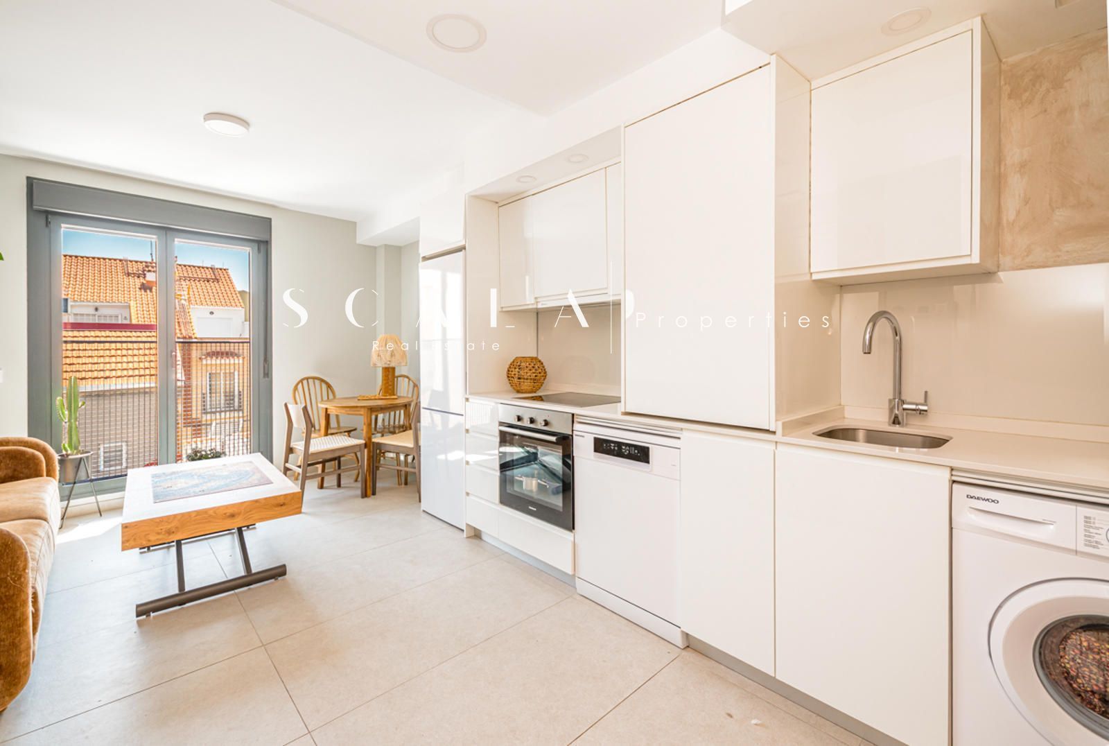 Cocina de Dúplex en venta en  Madrid Capital con Aire acondicionado, Calefacción y Trastero