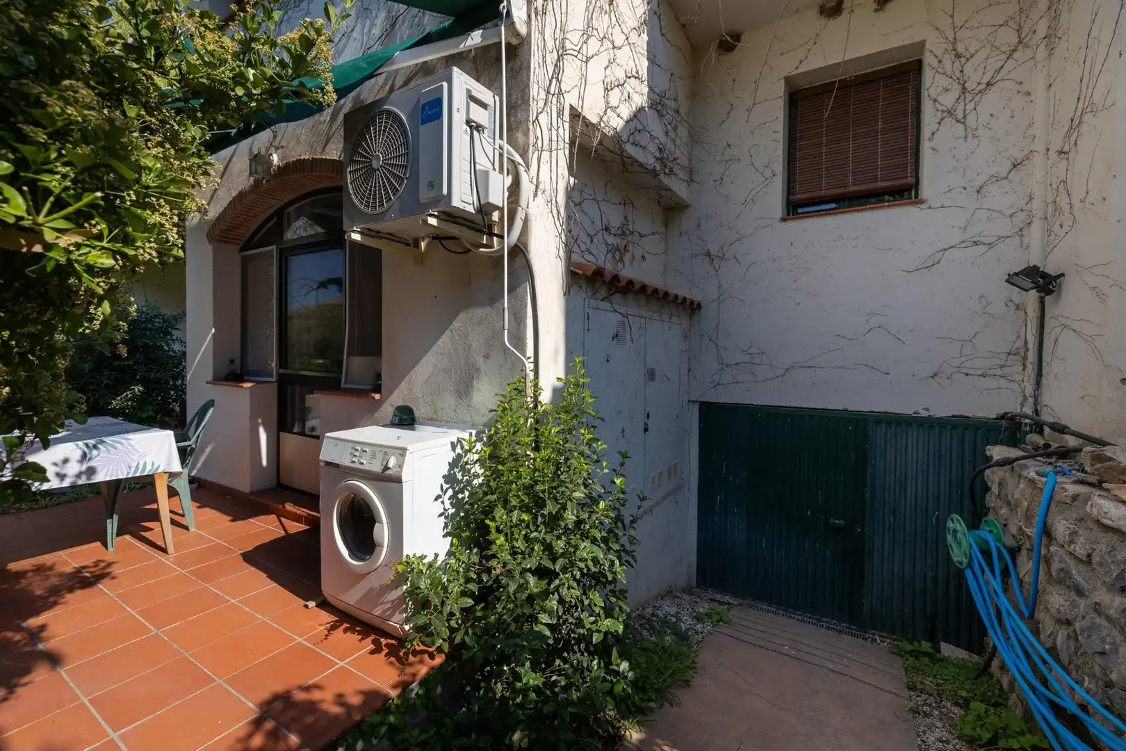 Exterior view of Flat for sale in Atarfe  with Air Conditioner, Heating and Private garden