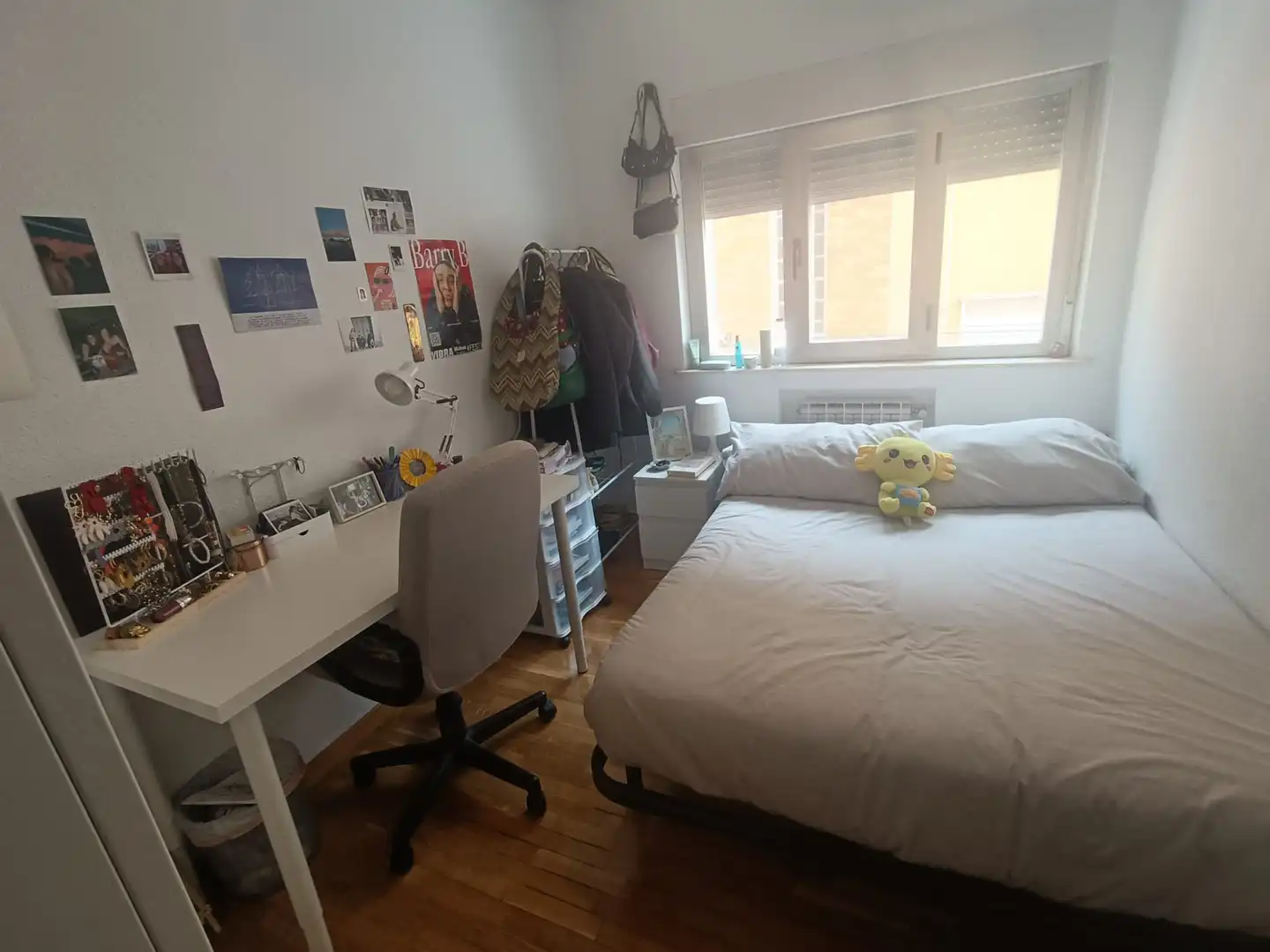 Bedroom of Flat for rent in Salamanca  with Heating, Parquet flooring and Furnished