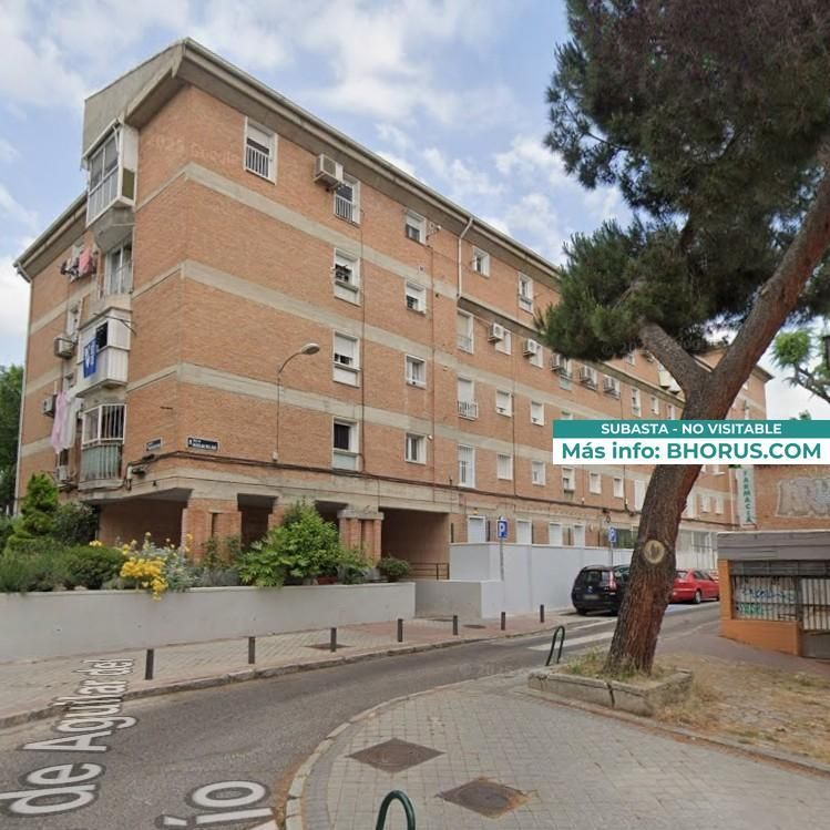 Exterior view of Flat for sale in  Madrid Capital  with Private garden