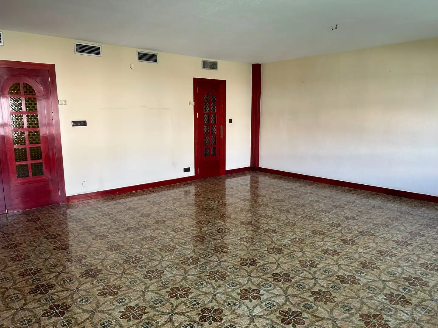 Piso en venta en Jaén con Aire acondicionado, Calefacción y Trastero