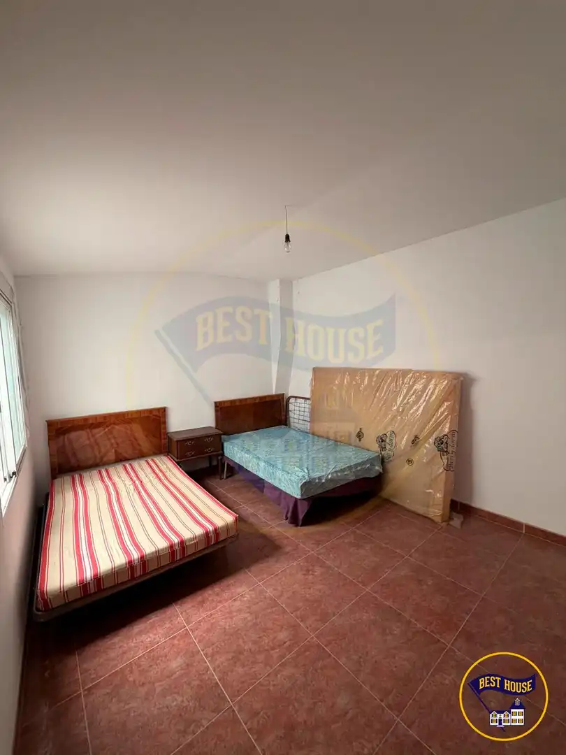 Dormitori de Finca rústica en venda en Mira amb Terrassa, Traster i Moblat