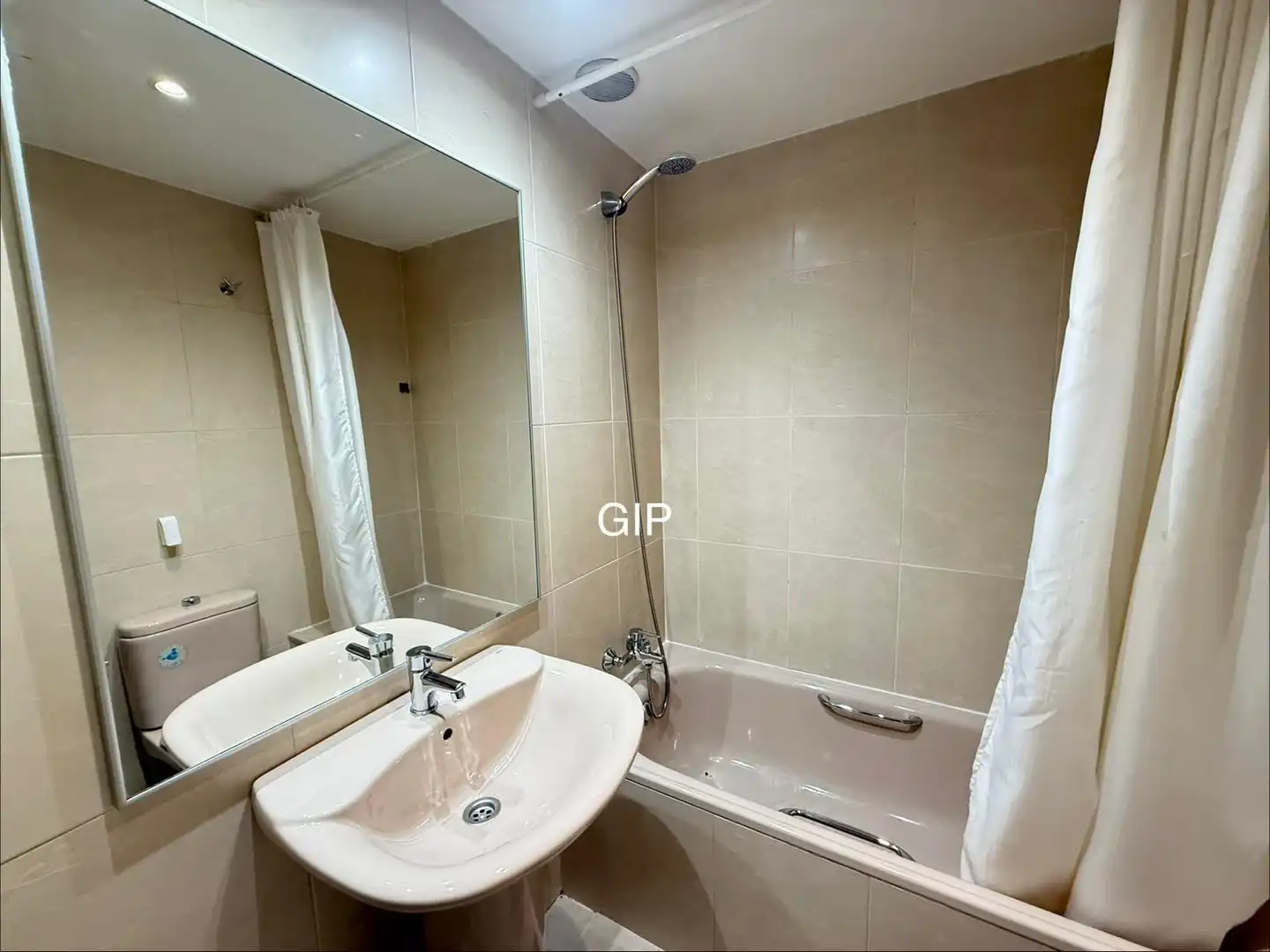Apartament de lloguer a Calle de Samaniego, 12, Rejas