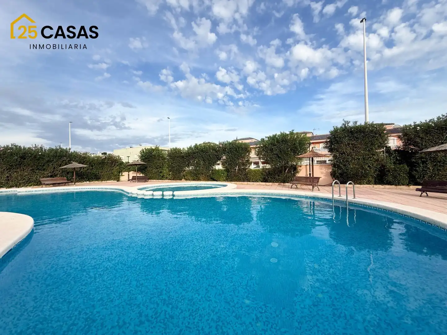 Casa amb terrassa en venda a Avenida Finlandia, imagen 37