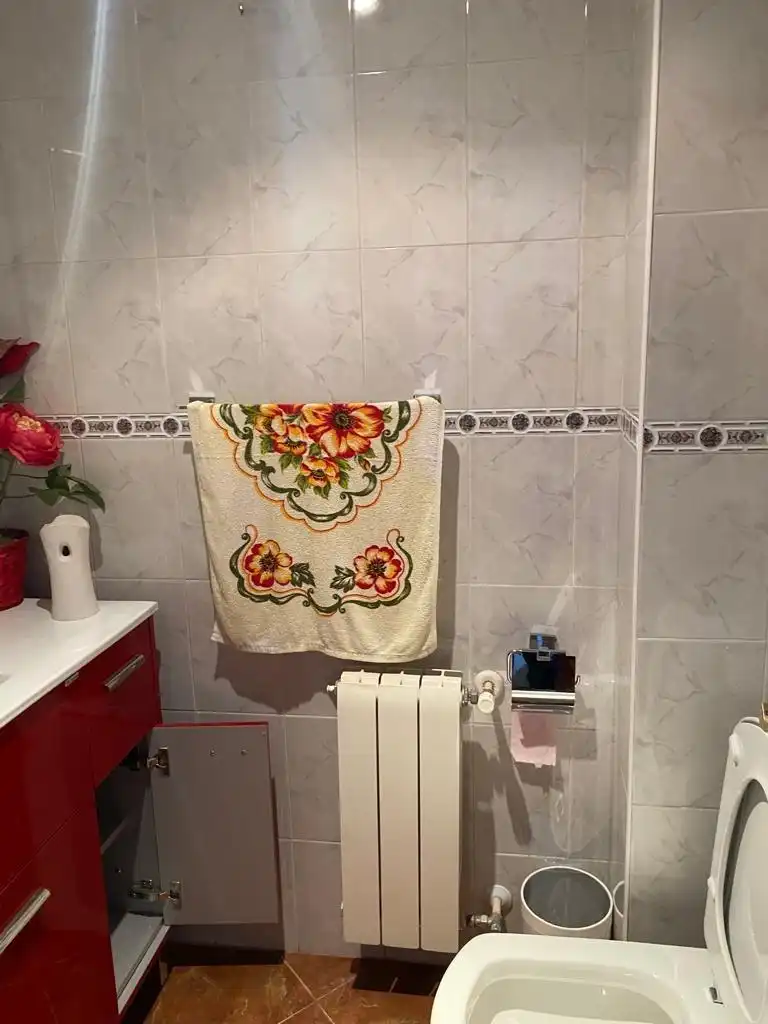 Bany de Pis de lloguer en Granada amb Aire condicionat, Calefacció i Terrassa