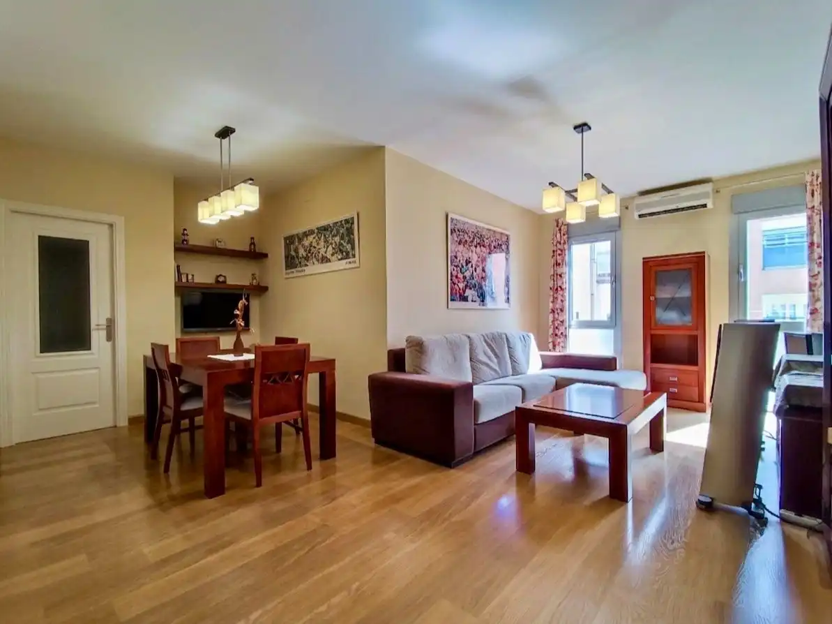 Sala de estar de Piso en venta en Mairena del Aljarafe con Aire acondicionado