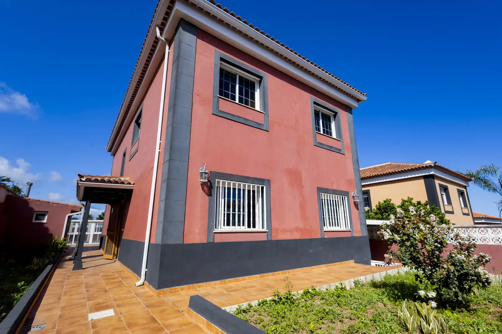 Vista exterior de Casa o chalet en venta en Tacoronte con Jardín privado, Terraza y Piscina