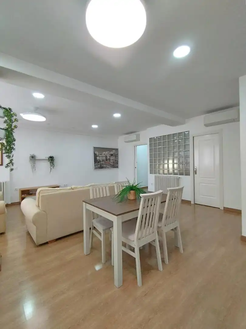 Comedor de Piso de alquiler en Murcia con Aire acondicionado, Calefacción y Amueblado