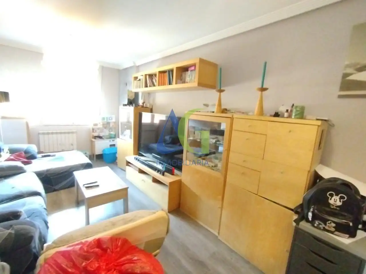 Sala de estar de Piso en venta en Villaquilambre con Calefacción, Parquet y Trastero