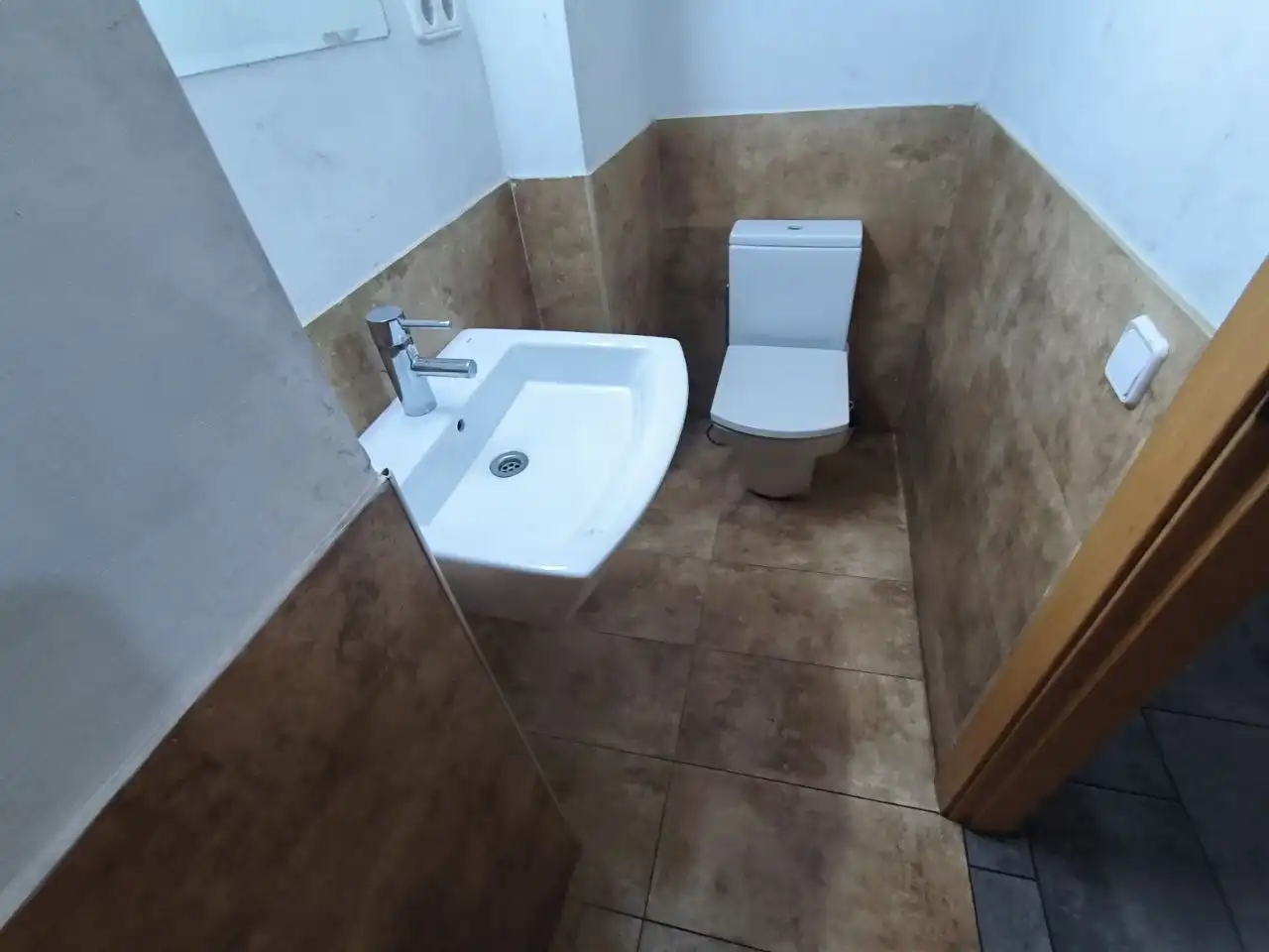 Bathroom of Flat for sale in Terrassa