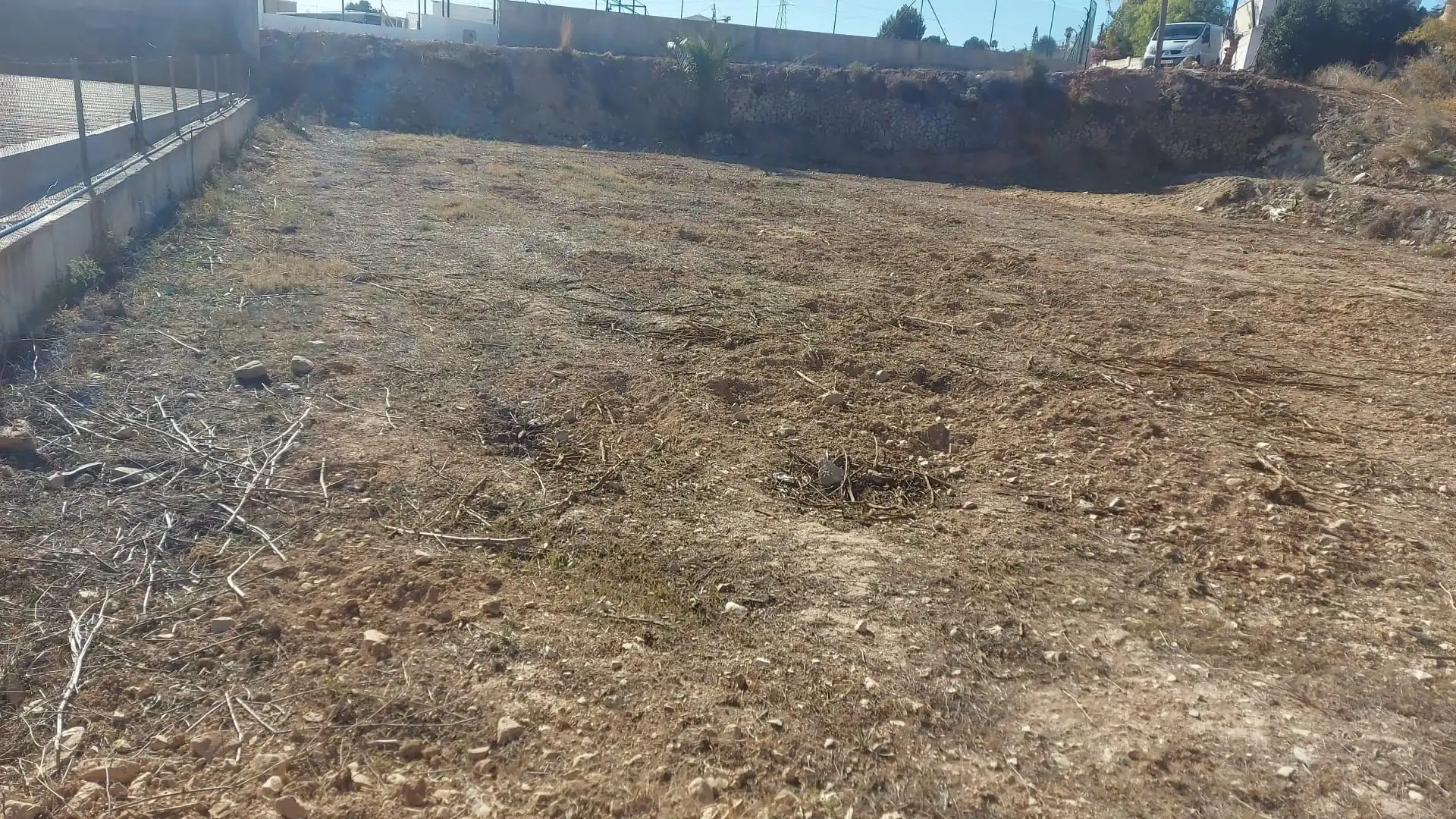 Terrenys i solars en venda a Zona Pueblo