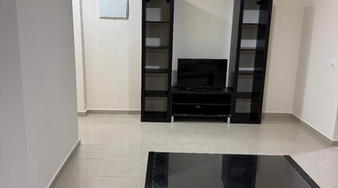 Foto 3 de Piso de alquiler en Huerta Fava - Santiago, Cádiz