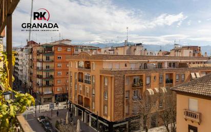 Vista exterior de Pis en venda en  Granada Capital amb Terrassa