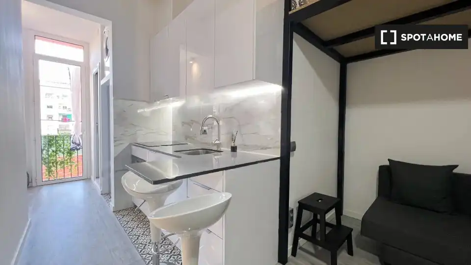 Flat with terrace to rent in Sants - Montjuïc, imagen 3