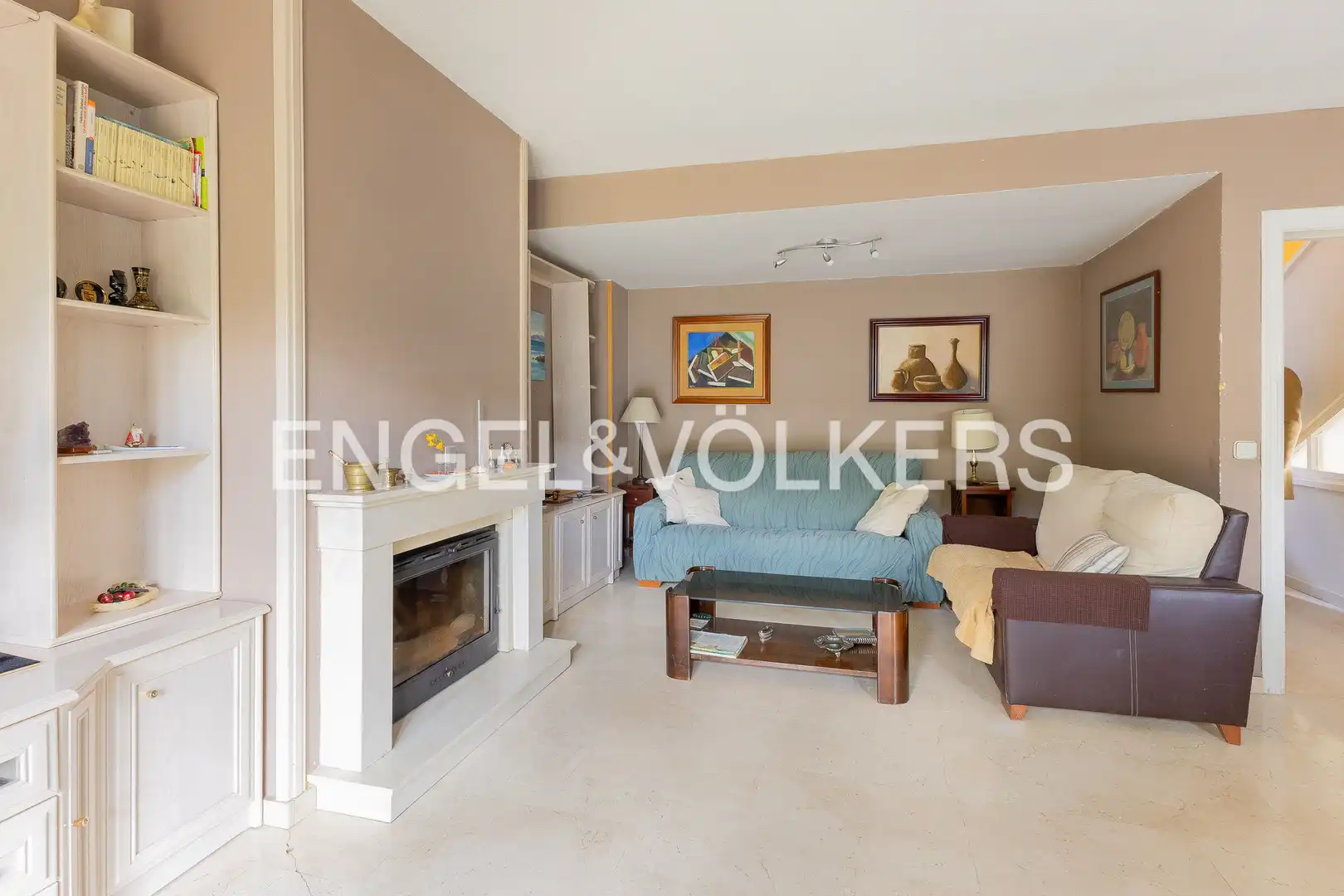 Living room of Houses for sale in San Lorenzo de El Escorial  with Heating and Private garden