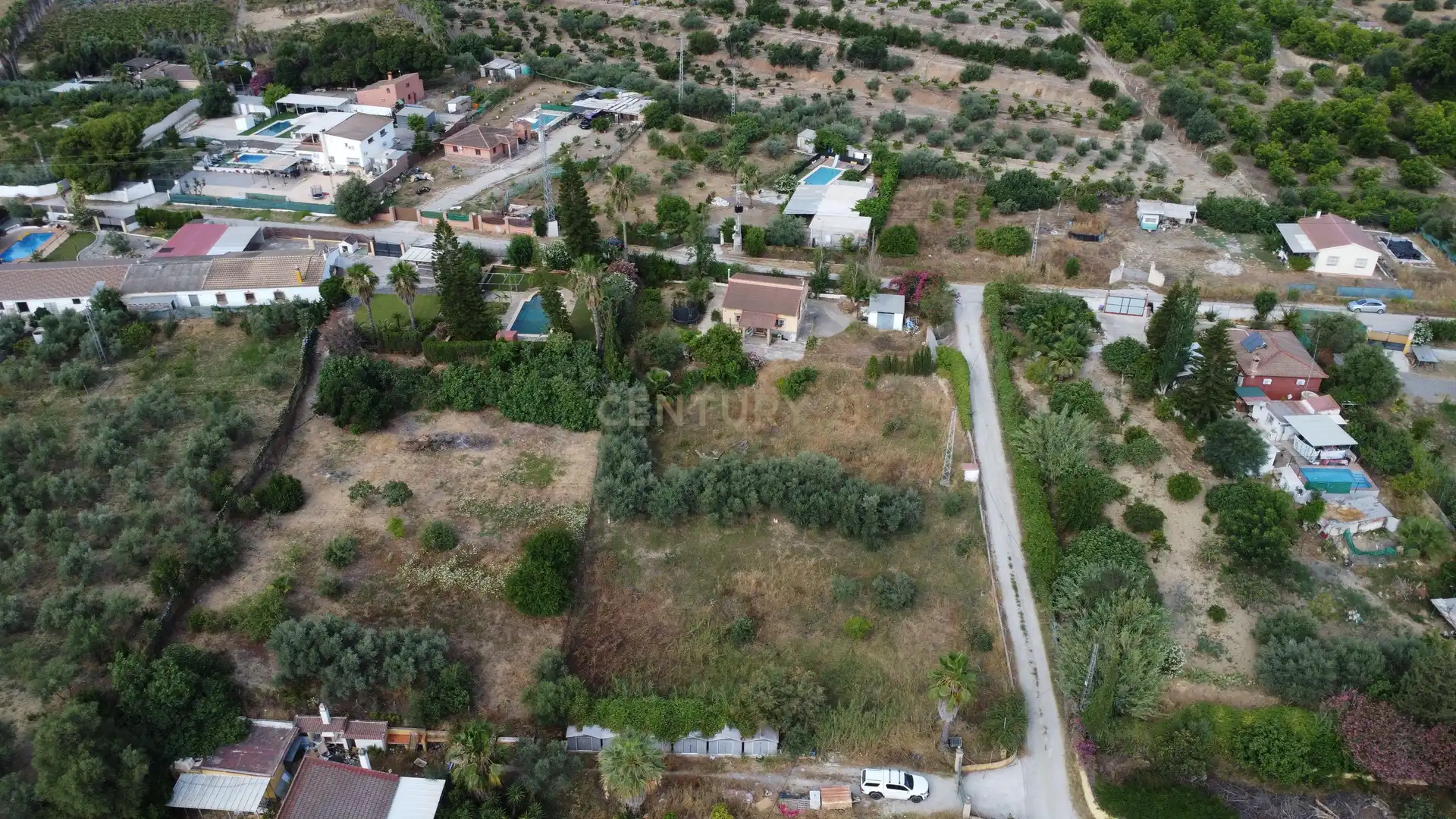 Finca rústica en venta en Alhaurín El Grande con Aire acondicionado, Jardín privado y Trastero
