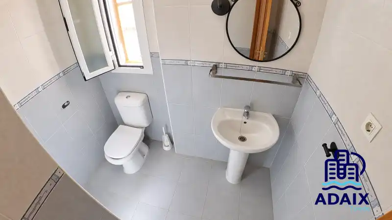 Bathroom of Detached homes for sale in Camarenilla, Toledo
