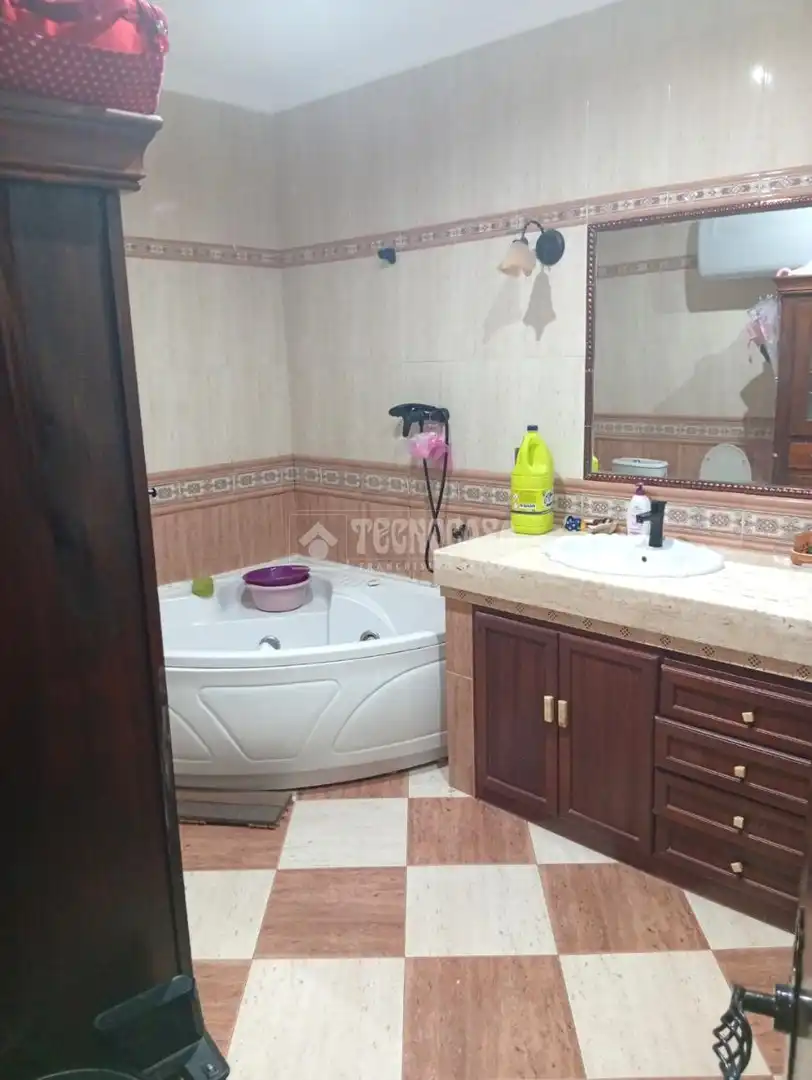 Baño de Casa adosada en venta en Coria del Río