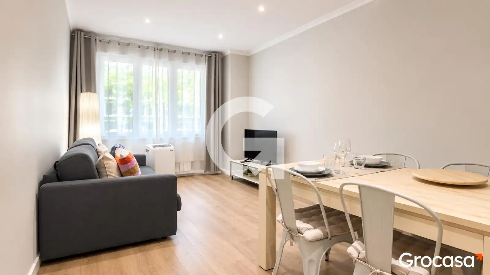 Living room of Flat for sale in Barcelona  with Heating, Furnished and Oven
