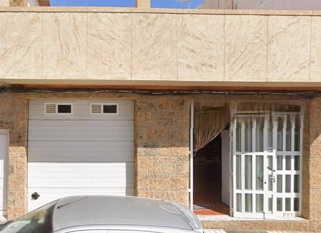 Local comercial en Venta en C/ Juan Medina Giraldo en Carrizal