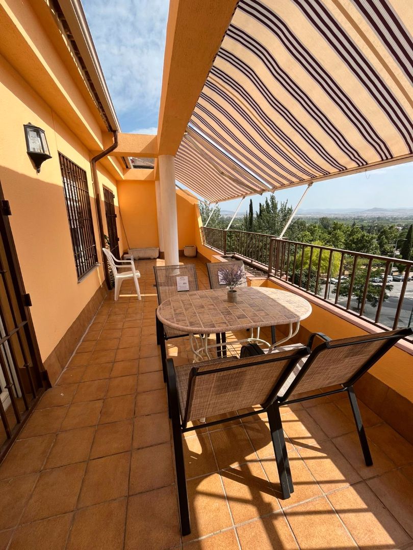 Terrace of Attic to rent in  Granada Capital  with Air Conditioner, Heating and Terrace